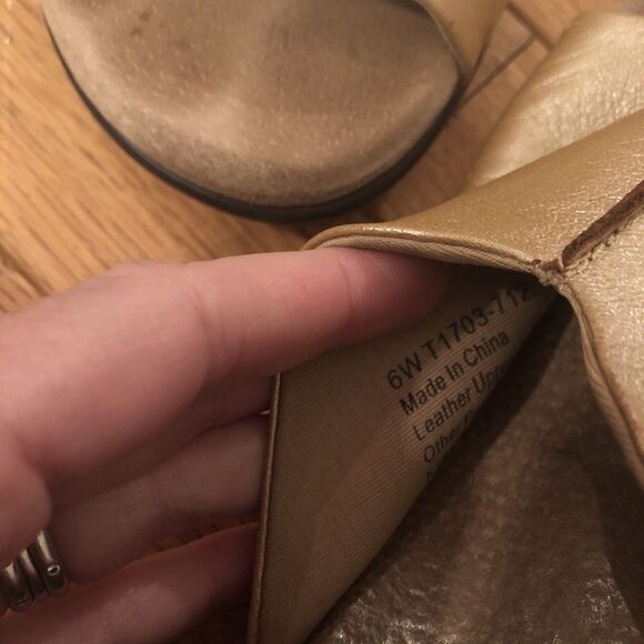 TROTTERS‎ ELLIE Slides Sandals Shoes Goldwash Leather 6W - Picture 9 of 9